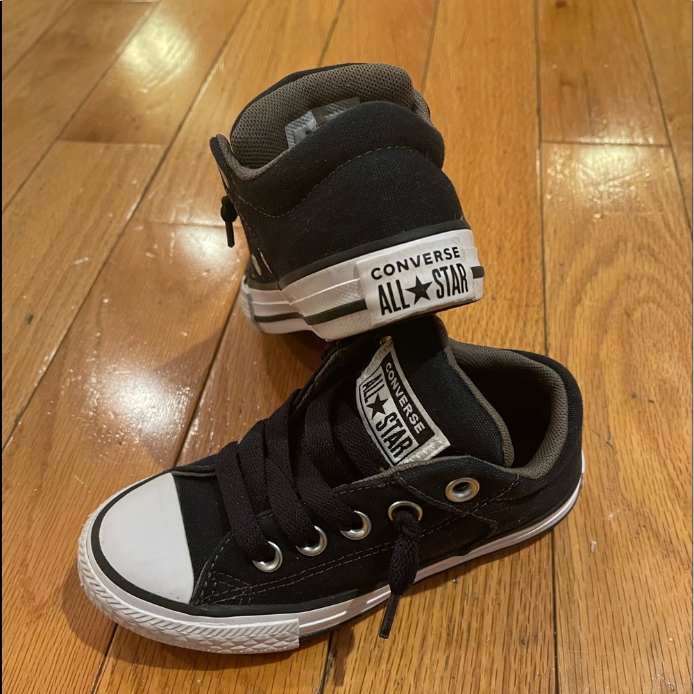Converse Kids Low-top Chuck Taylor Street Sneakers